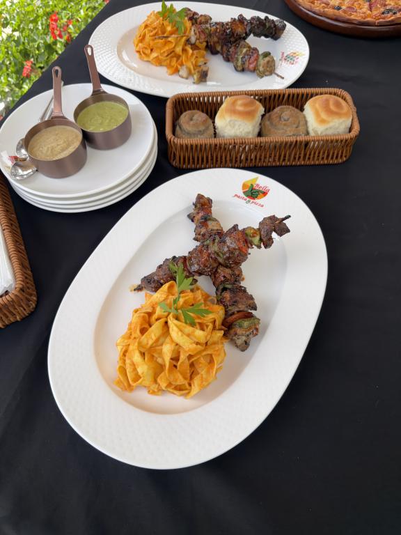 Chicken Bbq with tagliatelle tomato sauce 