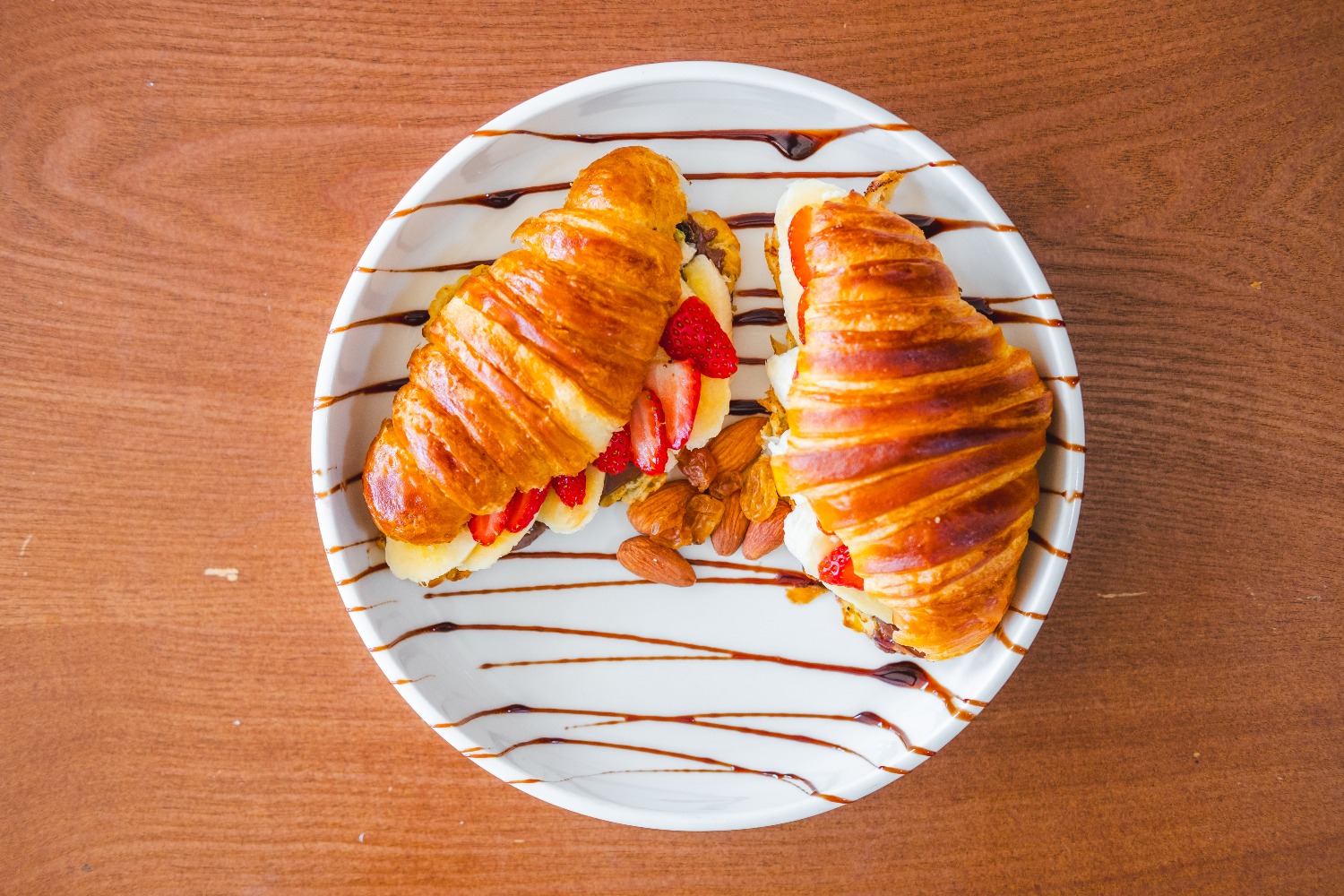 Croissant Nutella and Banana  image