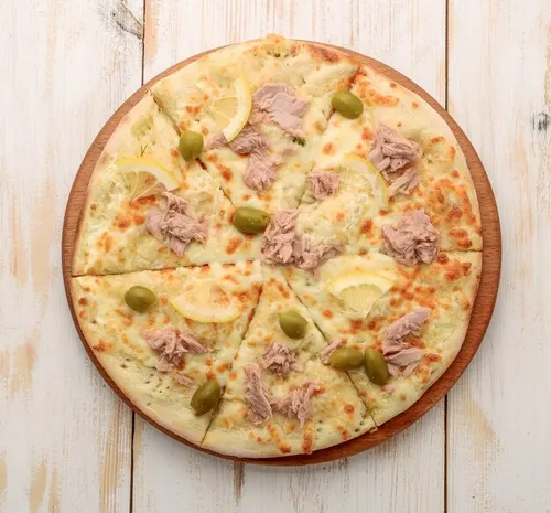 TUNA PIZZA image