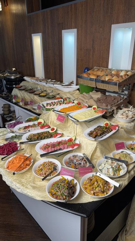 Brunch for adults image