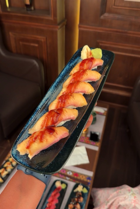 Hamachi Nigiri image