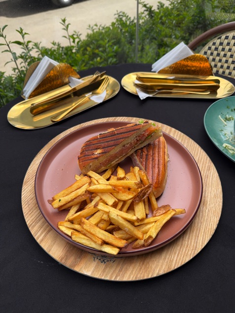 Smoked Salmon Sandwich