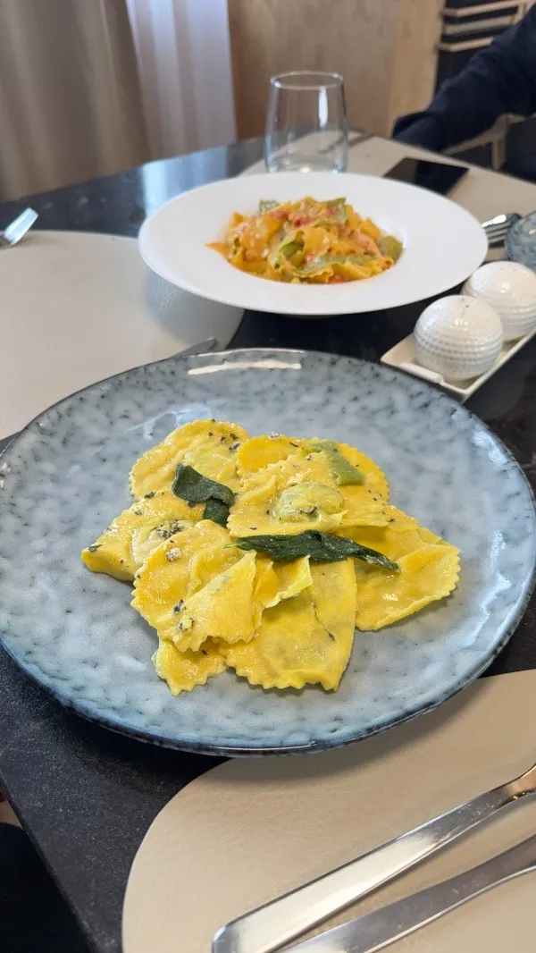 Ravioli di carne image