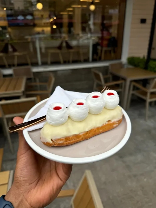 Pain Au white chocolate image